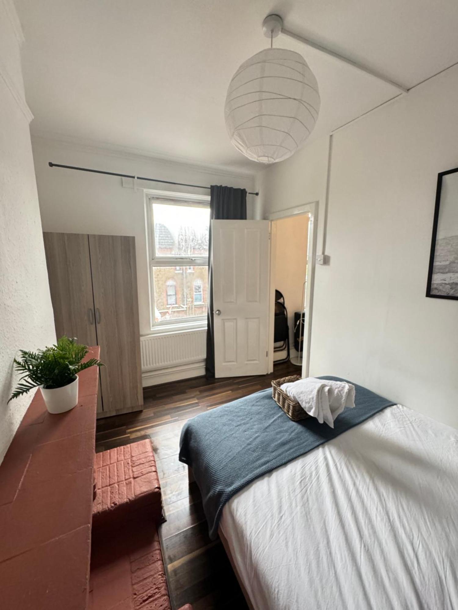 2 Bed Apt Sofa Bed Up To 6 Londres Exterior foto