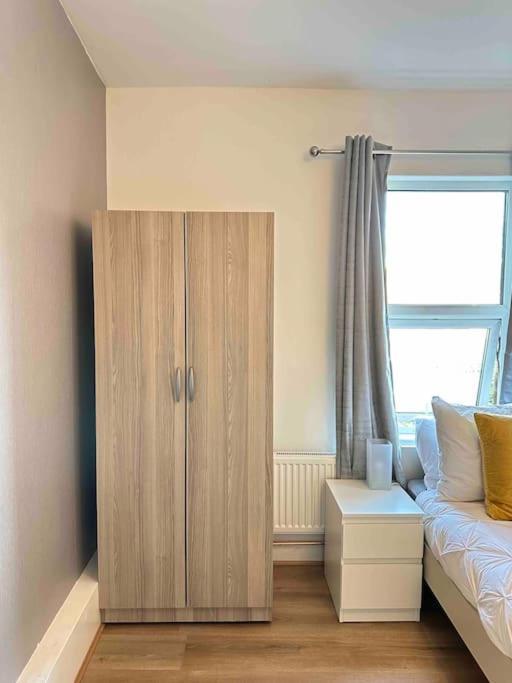 2 Bed Apt Sofa Bed Up To 6 Londres Exterior foto